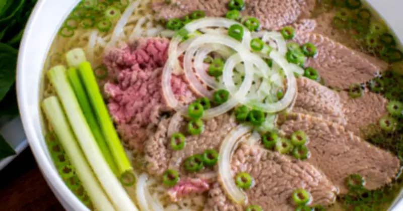 Ăn phở thế nào để tốt cho sức khỏe? Bí quyết từ chuyên gia