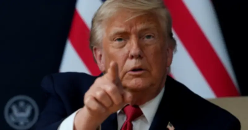 Ông Trump cảnh báo thu phí eo biển Hormuz nếu đàm phán Iran thất bại