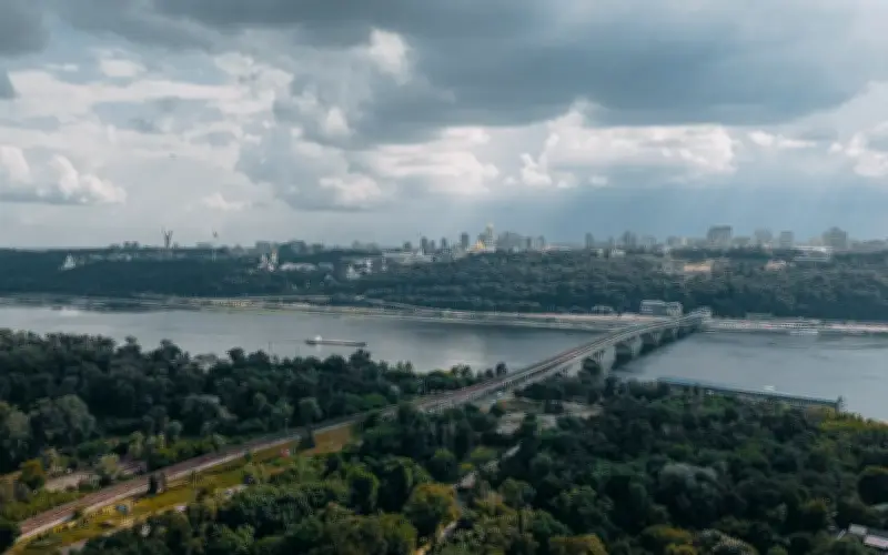 Nga tập kích quy mô lớn vào Ukraine, Kyiv là mục tiêu chính