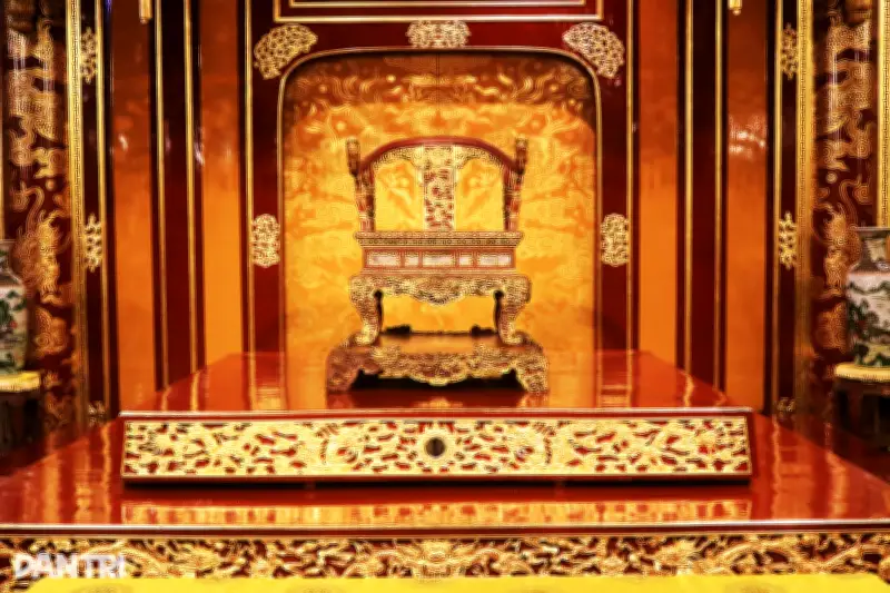 Ngai vua triều Nguyễn trở lại điện Thái Hòa sau hơn 1 năm bị phá hoại