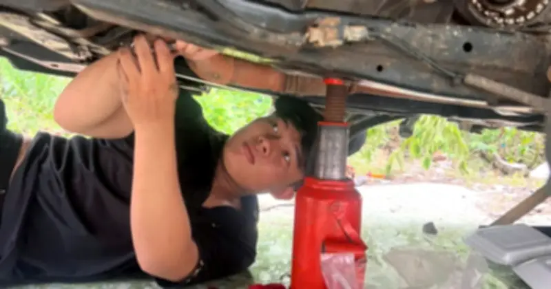 Nghề cứu hộ ô tô ở TP.HCM: Những giấc ngủ cắt đôi và cuộc đua với tử thần