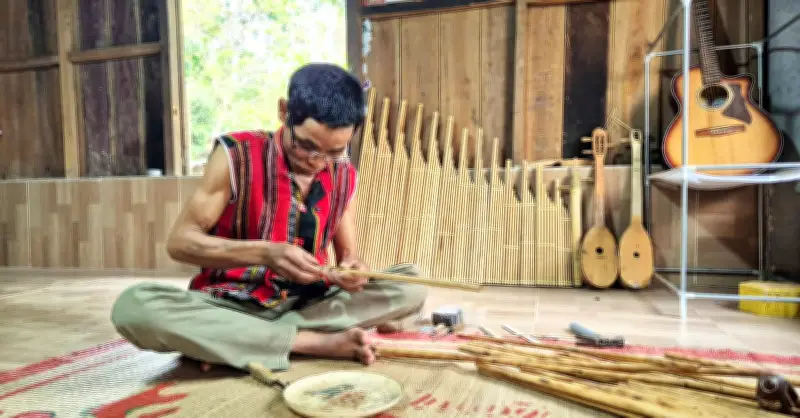 Nghệ nhân Pả Hơi miệt mài giữ hồn nhạc cụ Bru Vân Kiều