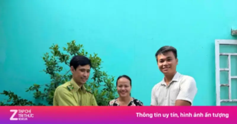 Người dân Huế giao nộp rùa 4 mắt quý hiếm cho kiểm lâm