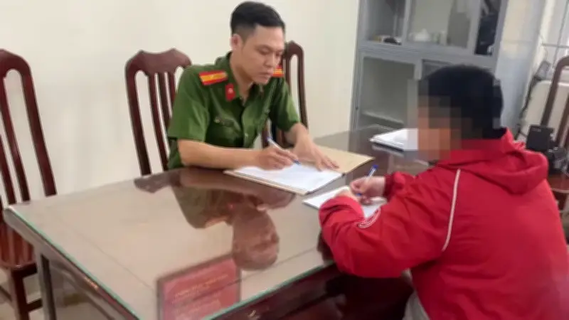 Người giao hàng hành hung nữ khách hàng tại Hà Nội bị triệu tập