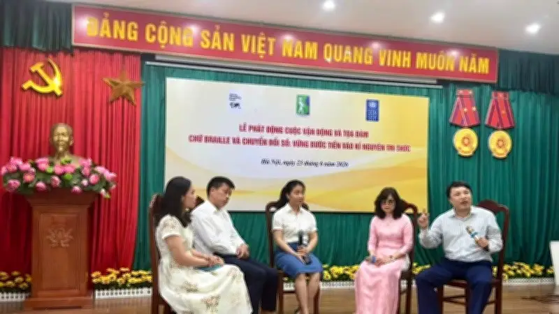 Người mù Việt Nam làm chủ công nghệ, vững bước trong kỷ nguyên số