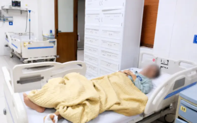 Người đàn ông 67 tuổi ngừng tim sau 15 phút đi vệ sinh do biến chứng tiểu đường
