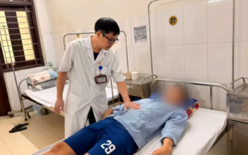 Người đàn ông đau họng suốt nhiều năm phát hiện dị tật bẩm sinh hiếm gặp