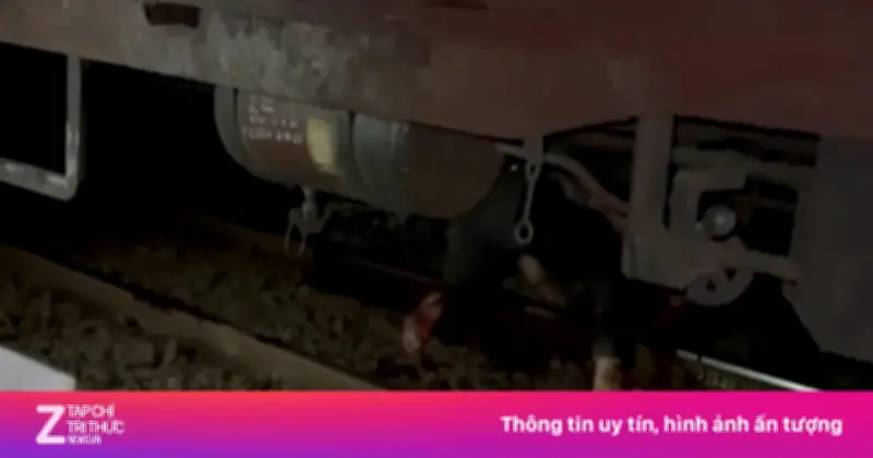 Người đàn ông bị tàu hỏa tông ở Đắk Lắk, tự bò ra khỏi gầm tàu