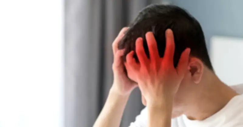 Người đàn ông Hà Nội phát hiện hai ổ xuất huyết não từ dấu hiệu đau đầu tưởng do nắng nóng