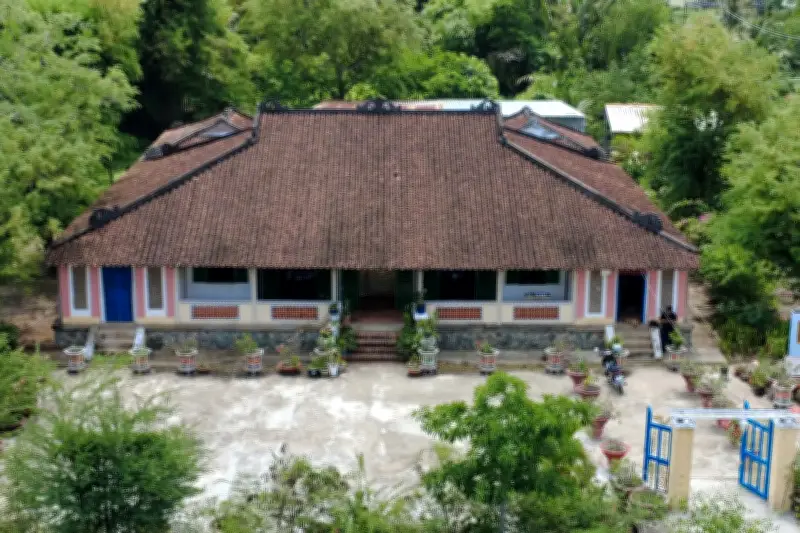 Ngôi nhà trăm cột gỗ quý hơn 120 tuổi ở Tây Ninh vẫn vẹn nguyên vẻ đẹp