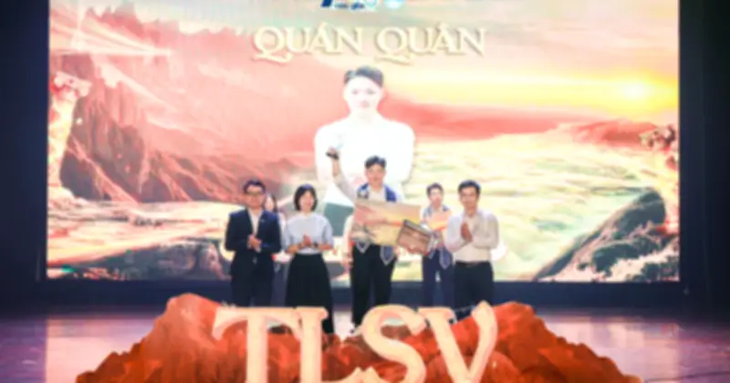 Nguyễn Tuấn Đạt đăng quang Thủ lĩnh Sinh viên NEU 2026