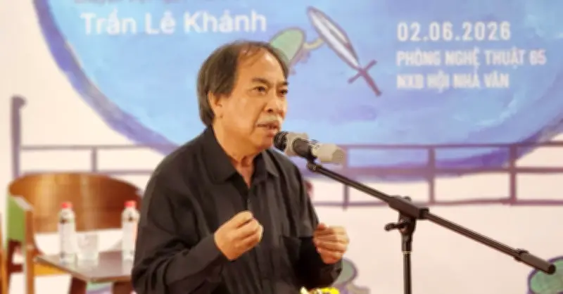 Nhà thơ cựu chiến binh Mỹ Bruce Weigl được trao Huân chương Hữu nghị