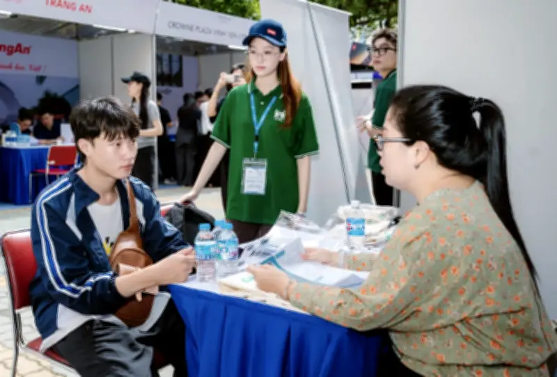 Nhà trường bắt tay doanh nghiệp kết nối cơ hội việc làm cho sinh viên