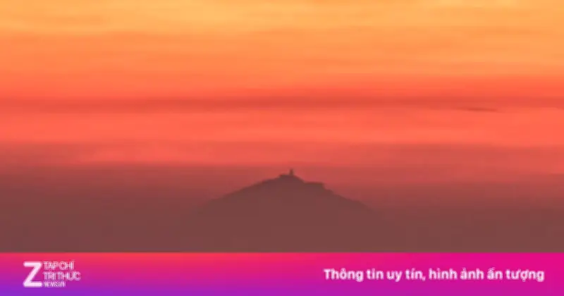 Nhiếp ảnh gia gây sốt với ảnh núi Bà Đen nhìn từ núi Sam khoảng cách 139 km