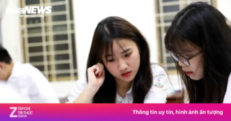 Nhiều thí sinh mải nhìn điểm chuẩn, quên bài toán học phí đại học