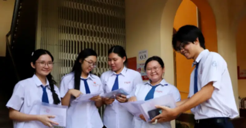 Nhận xét đề thi môn Ngữ văn tốt nghiệp THPT 2026