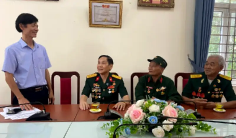 Những tấm lòng thầm lặng xoa dịu nỗi đau da cam