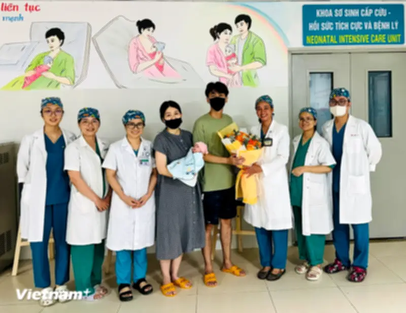 Đà Nẵng cứu sống bé gái 720 gram của nữ du khách nước ngoài sinh non