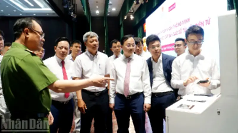 Đà Nẵng thí điểm Kiosk thông minh cấp bản sao điện tử