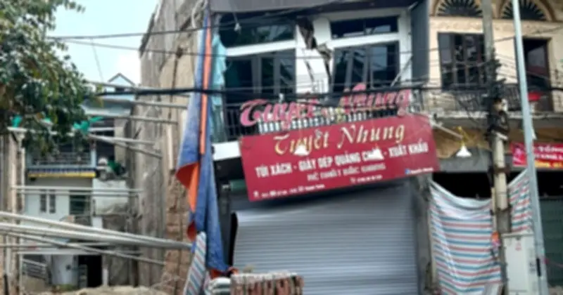 Đào móng gây nứt nhà, 10 hộ di dời: Trách nhiệm bồi thường thuộc về ai?