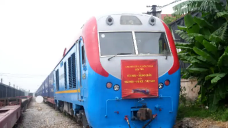 Đoàn tàu container liên vận quốc tế đầu tiên từ Tô Châu cập ga Yên Viên