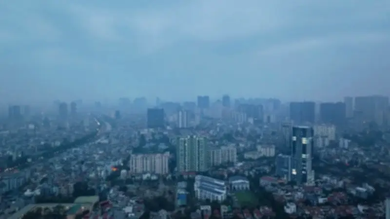 Áp lực ô nhiễm không khí gia tăng: Thách thức từ phát triển đến thực thi chính sách