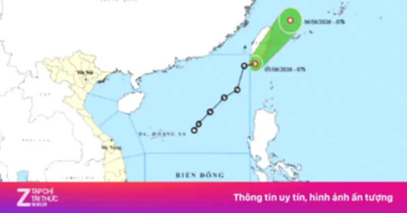 Áp thấp nhiệt đới ra khỏi Biển Đông, cảnh báo mưa lớn và lũ quét miền Bắc