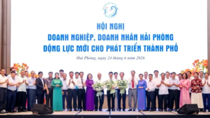 Phó Thủ tướng Lê Tiến Châu dự Hội nghị Hiệp hội Doanh nghiệp Hải Phòng