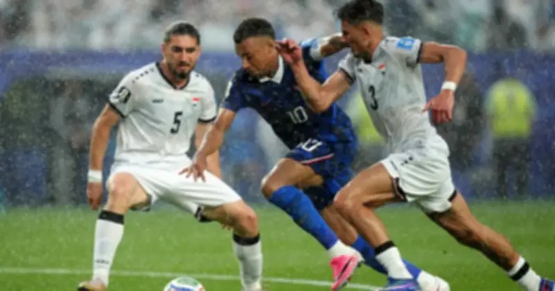 Pháp thắng Iraq 3-0, Mbappe rút ngắn cách biệt với Messi trong cuộc đua vua phá lưới World Cup