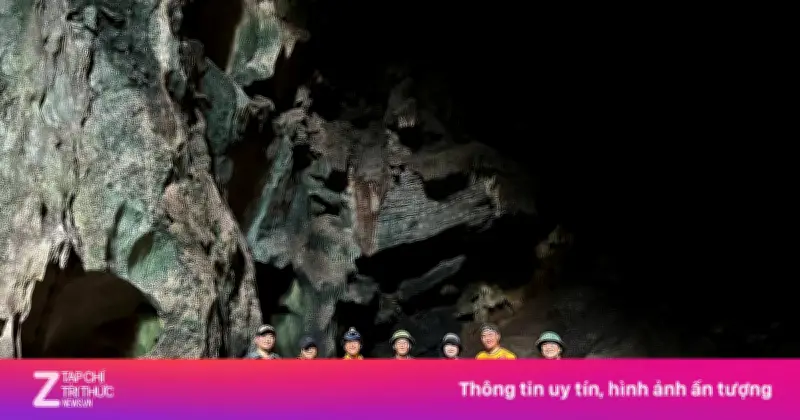 Phát hiện hang động lớn với 4 nhánh thạch nhũ giữa rừng nguyên sinh Quảng Trị