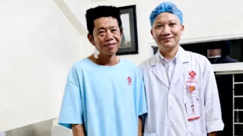 Phẫu thuật giải ép vi mạch chữa co giật nửa mặt thành công