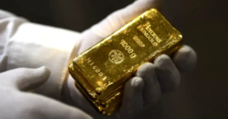 Quỹ vàng SPDR xả gần 10 tấn vàng trong 6 ngày, giá dao động 4.500 USD/oz