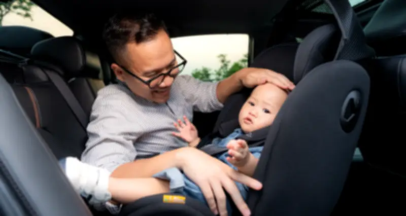 Quy định bắt buộc ghế an toàn cho trẻ em trên ô tô từ 1/7/2026