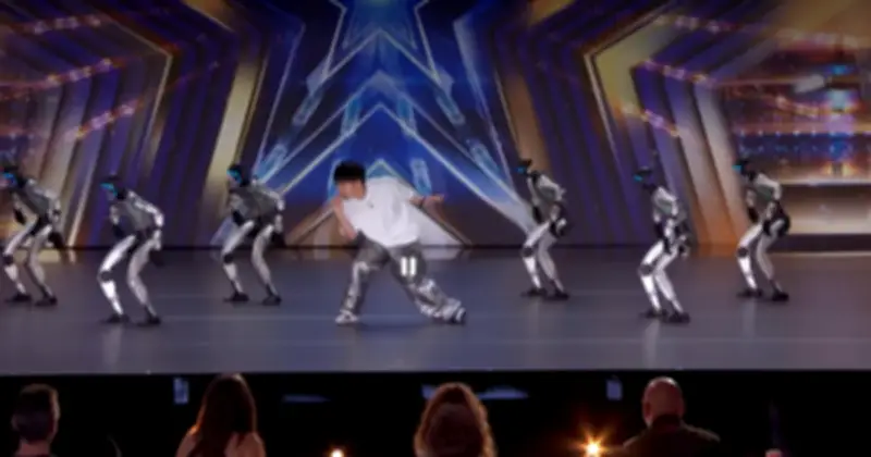 Robot hình người nhảy Lady Gaga gây sốt trên America's Got Talent