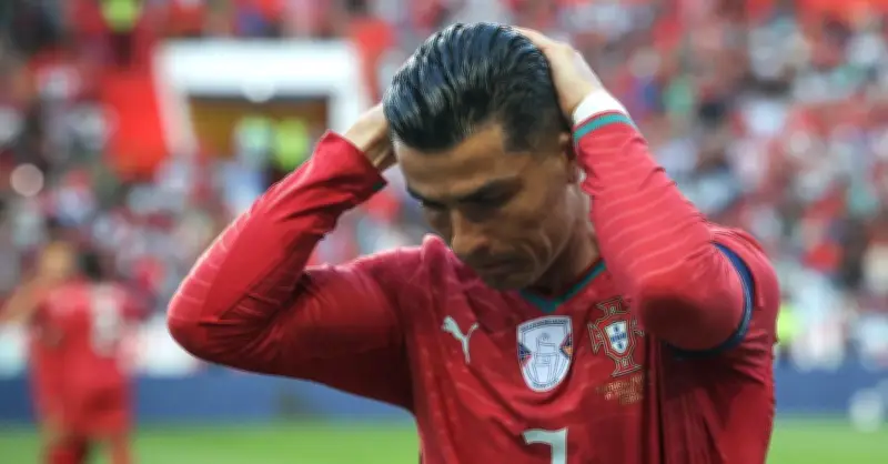 Ronaldo tuổi 41: Cơ bắp tuyệt vời nhưng bàn thắng mới là điều người hâm mộ Bồ Đào Nha chờ đợi