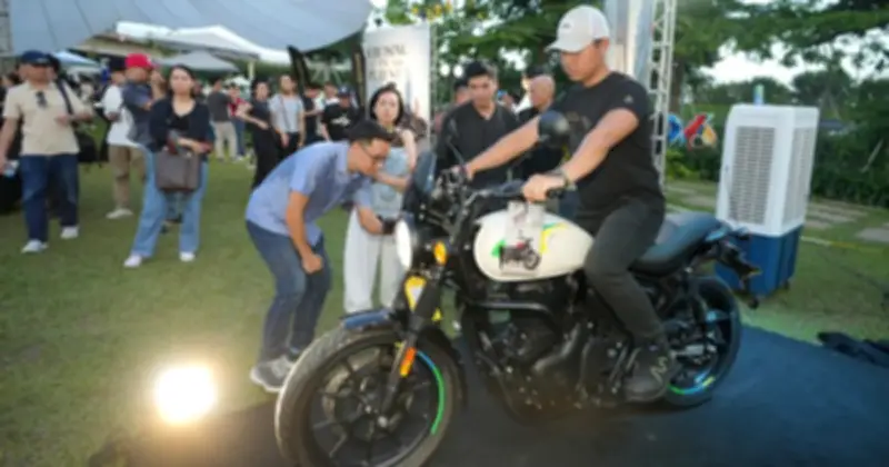 Royal Enfield đồng loạt ra mắt 5 mẫu mô tô mới tại Việt Nam, giá từ 109 triệu