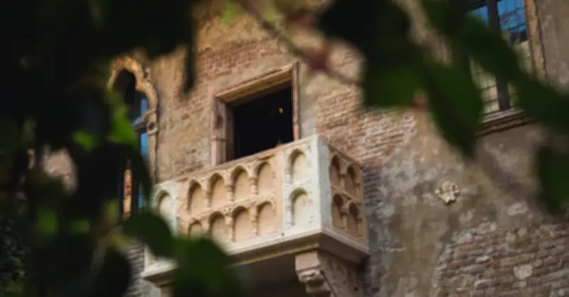 Sự thật về ban công nhà Juliet: Biểu tượng tình yêu hút triệu du khách
