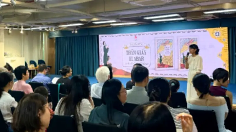 Sách tranh 'Thần Giấy Hlabar' kể về chữ viết Bahnar cho thiếu nhi