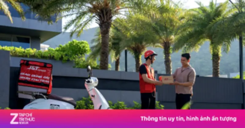 Sinh viên săn ưu đãi gửi hàng khi về quê nghỉ hè
