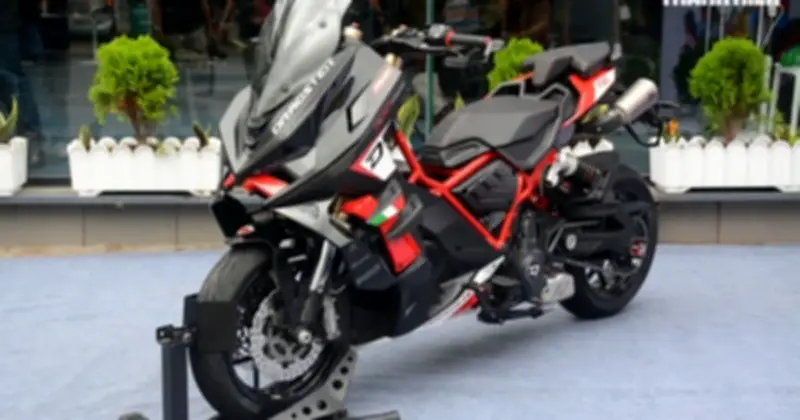 Siêu phẩm Italjet Dragster 700 Twin đầu tiên cập bến Việt Nam, giá 428 triệu đồng
