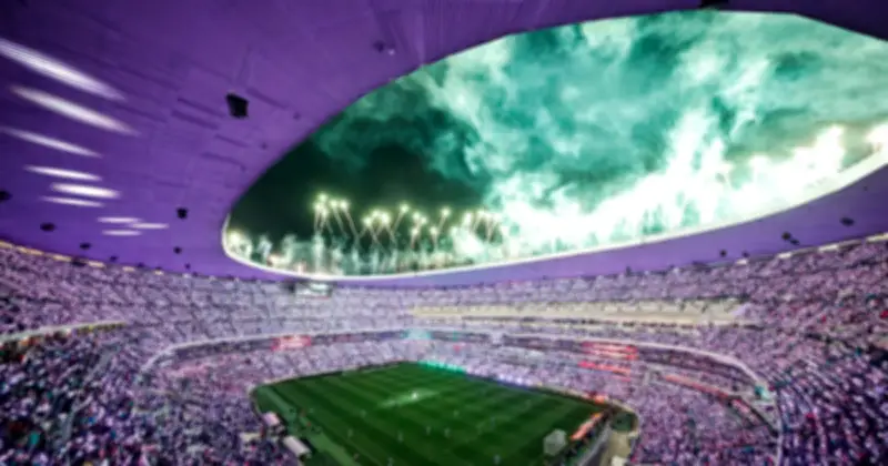 Sân vận động đầu tiên 3 lần khai mạc World Cup có gì đặc biệt?
