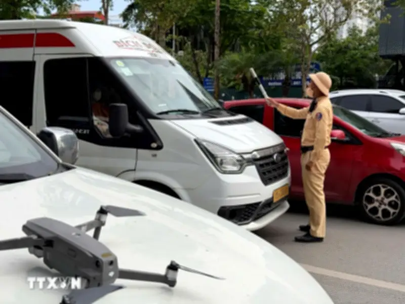 Từ 1/1/2028, xe hợp đồng phải chia sẻ dữ liệu hợp đồng vận tải với Bộ Công an
