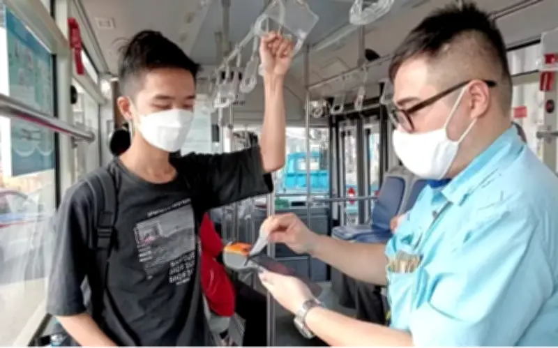 Từ 1/7, Hà Nội thay đổi quy định vé xe buýt trợ giá, bỏ vé tháng giấy