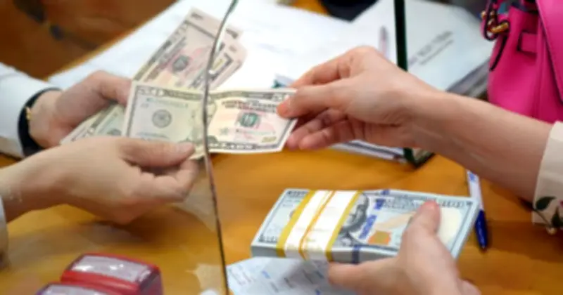 Tỷ giá USD hôm nay 3.6: Ngân hàng Nhà nước tăng 4 đồng, USD thế giới tiếp tục leo thang