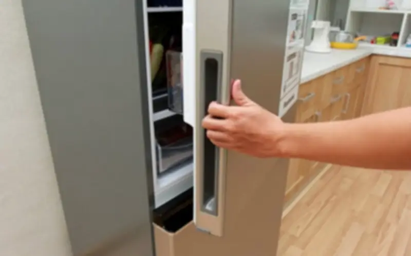 Tủ lạnh kêu bất thường khi mở cửa? 7 điều bạn cần kiểm tra ngay