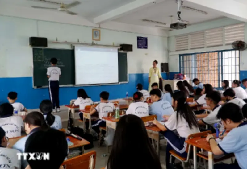 Thí điểm trạm y tế trong trường học khi chuyển đổi trụ sở đội