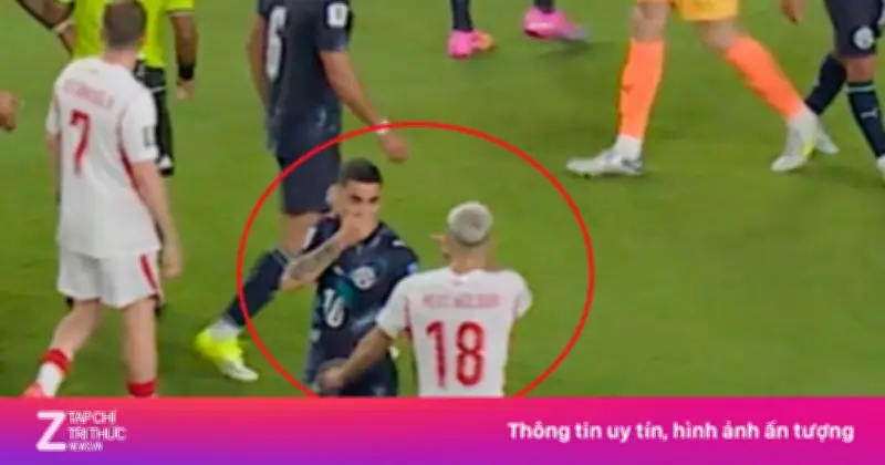 Thẻ đỏ lịch sử vì che miệng ở World Cup 2026