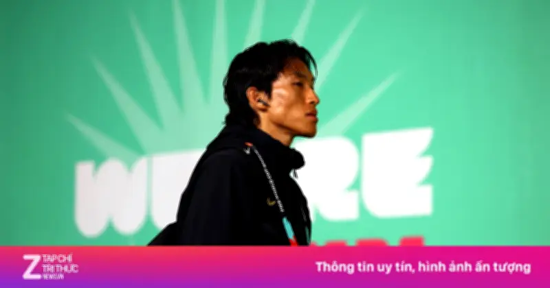 Thủ môn Hàn Quốc hy sinh khoảnh khắc con chào đời vì World Cup