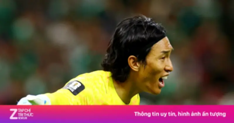 Thủ môn Hàn Quốc Kim Seung-gyu bật khóc sau sai lầm đắt giá trước Mexico