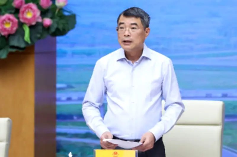 Thủ tướng: Kiên quyết không lùi tiến độ dự án giao thông trọng điểm